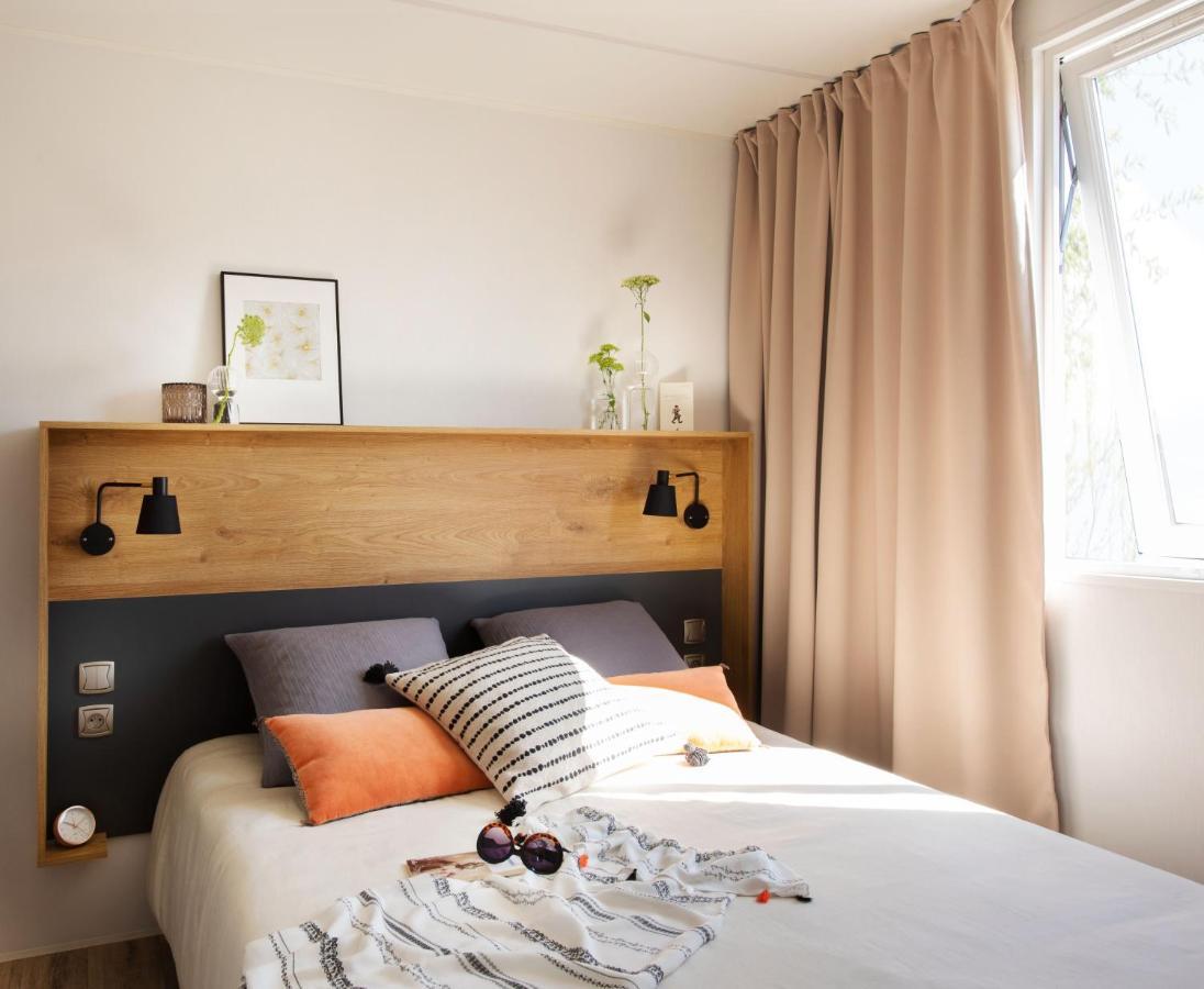 Auberge Les Hautes Prairies Lourmarin Exterior foto