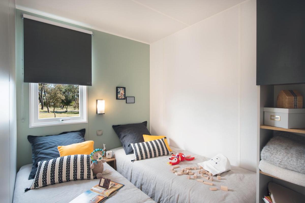 Auberge Les Hautes Prairies Lourmarin Exterior foto