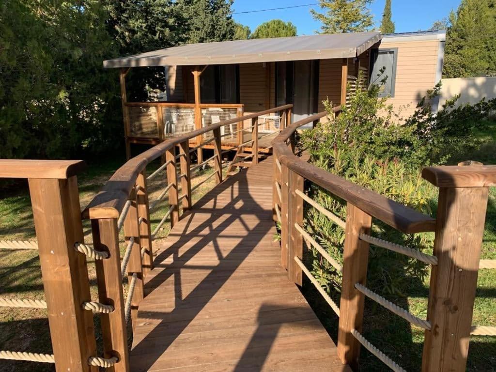 Auberge Les Hautes Prairies Lourmarin Exterior foto