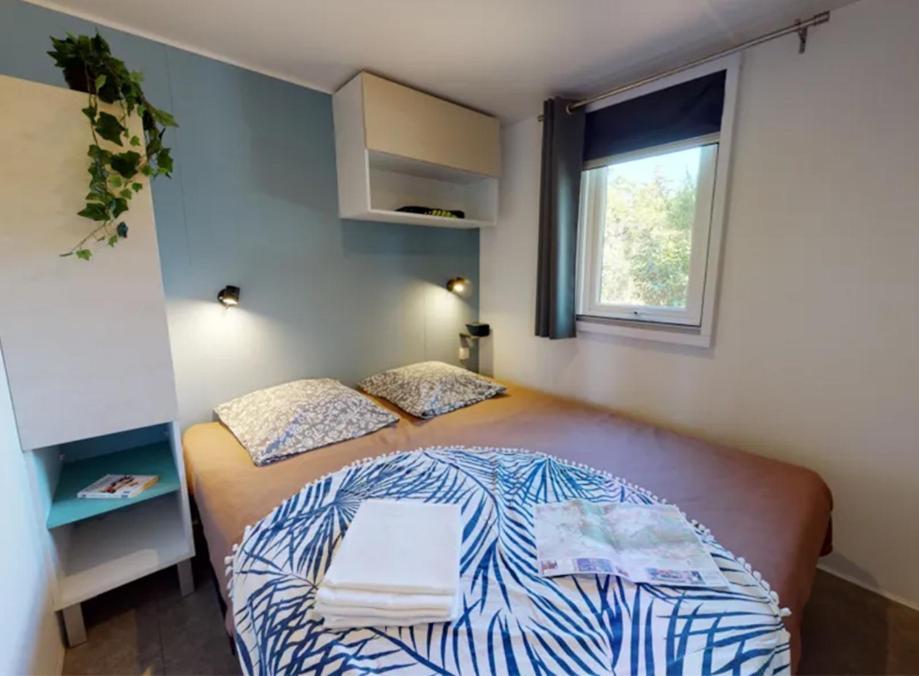 Auberge Les Hautes Prairies Lourmarin Exterior foto