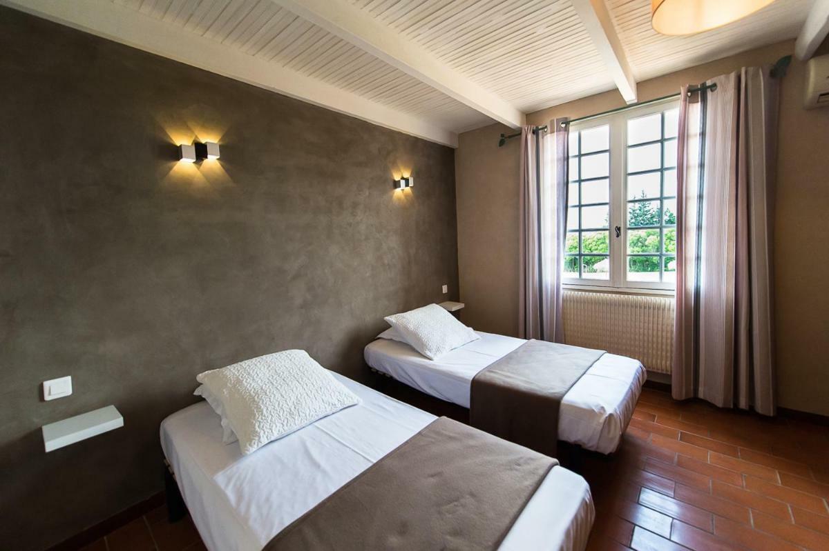 Auberge Les Hautes Prairies Lourmarin Exterior foto