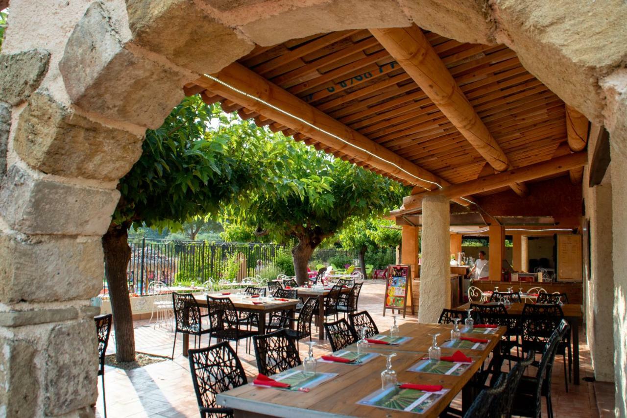 Auberge Les Hautes Prairies Lourmarin Exterior foto